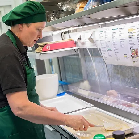 Honkahovi Ja Ravintola *